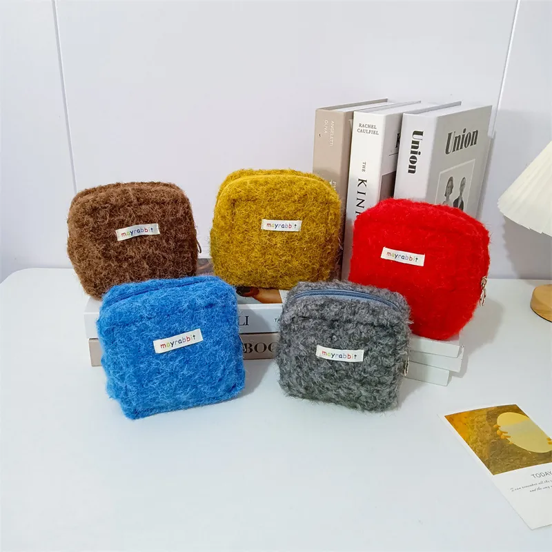 Mini Quadratische Plüsch Aufbewahrungstasche Tragbar Süß Reißverschluss Kosmetik Organizer Weiche Damenhygiene Tasche