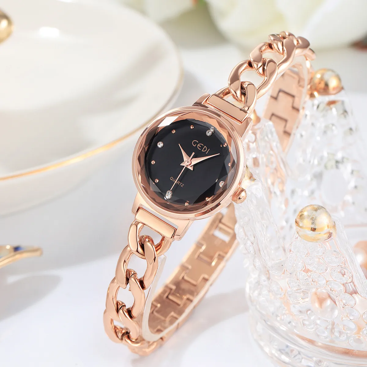 Orologio Al Quarzo Da Donna Elegante Lusso Marcatori In Strass Bracciale Catena Di Rame Moda