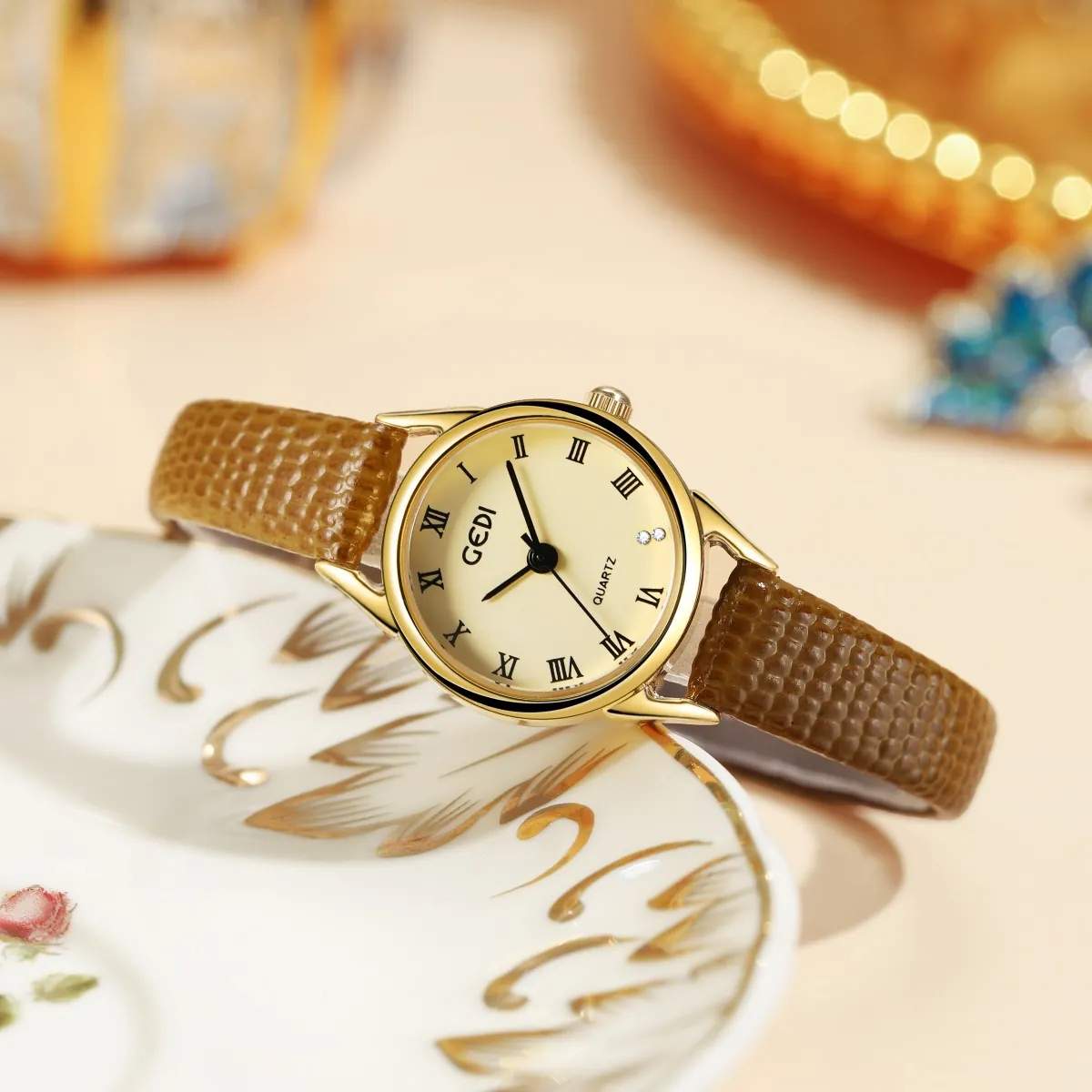 Montre À Quartz Pour Femmes Vintage Chiffres Romains Élégant Bracelet En Cuir Gaufré Boîtier En Alliage Étanche De Luxe