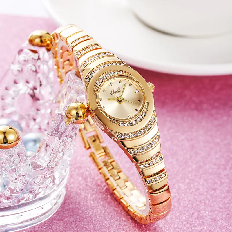 Women Quartz Watch Rhinestone Inlaid Elegant Bracelet Wristwatch Waterproof Luxury Vintage Style Ladies Analog Timepiece