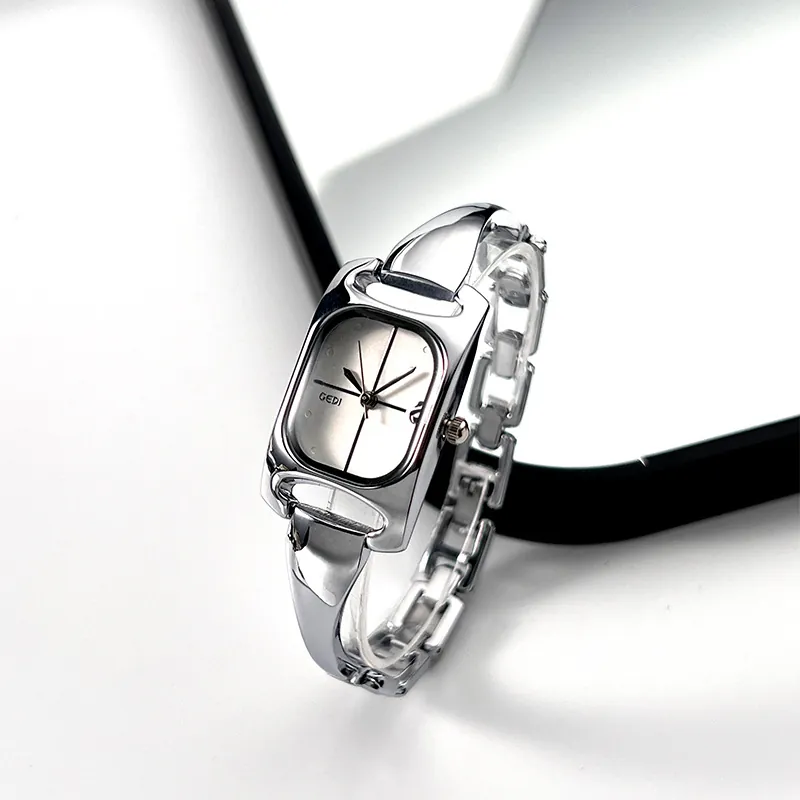 Damen Elegante Rechteckige Quarz Armbanduhr Silberfarben Metall Minimalistisch Schick Luxus Stil Wasserdichte Armbanduhr