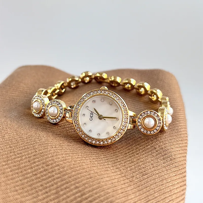 Montre Bracelet À Quartz Pour Femme Avec Strass Et Faux Künstliche Perle Alliage Luxe Cadran En Nacre Étanche Bijoux Élégants