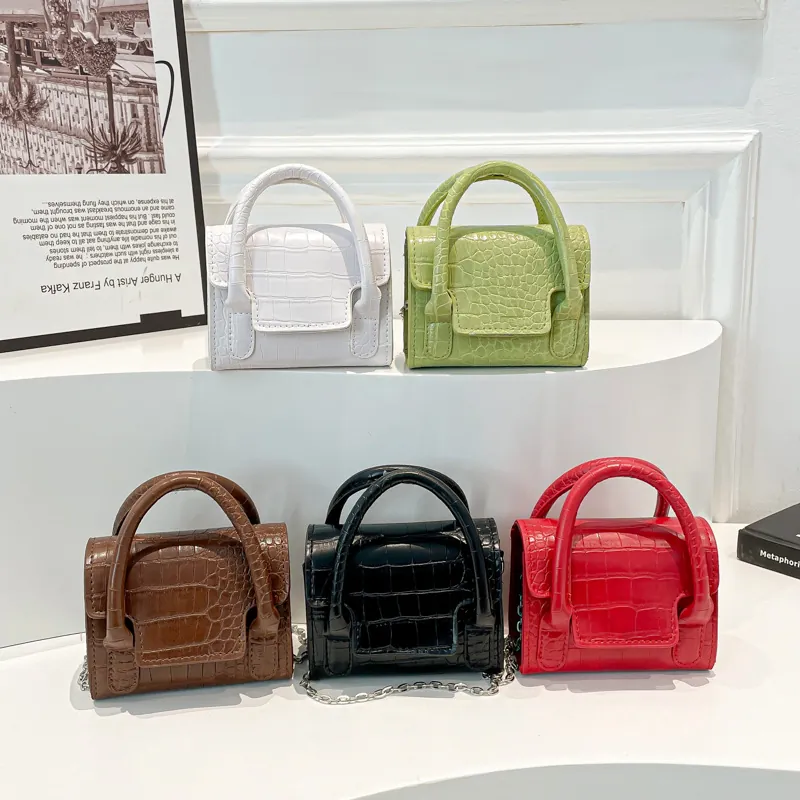 Minimalist Crocodile Pattern PU Leather Mini Square Bag For Women Fashion Shoulder Crossbody Bag Small Handbag With Chain