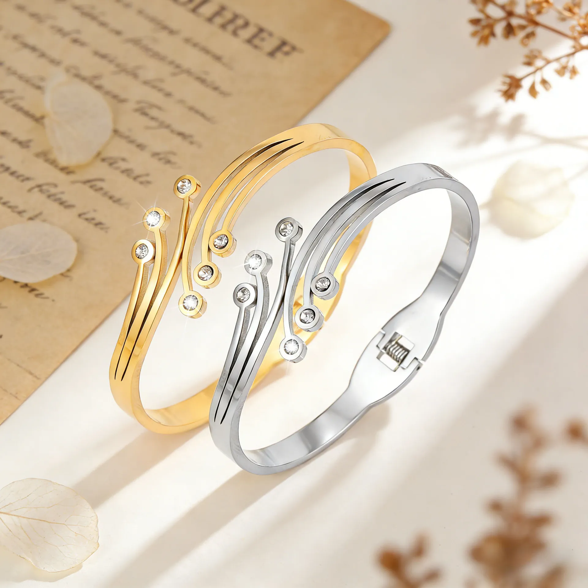 Minimalist Stainless Steel Multi Layer Rhinestone Open Bracelet For Women Fashion Luxury Inlaid Hinged Bangle Jewelry