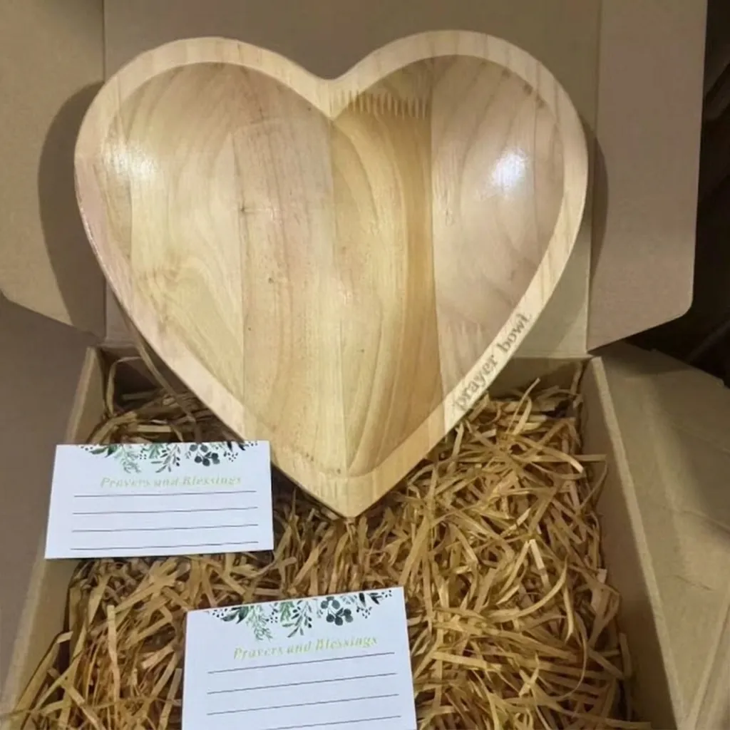 Heart Shaped Wooden Prayer Bowl With Blessing Cards For Home Desktop Decorative Gift Handcrafted Wood Tray Tray Ornament