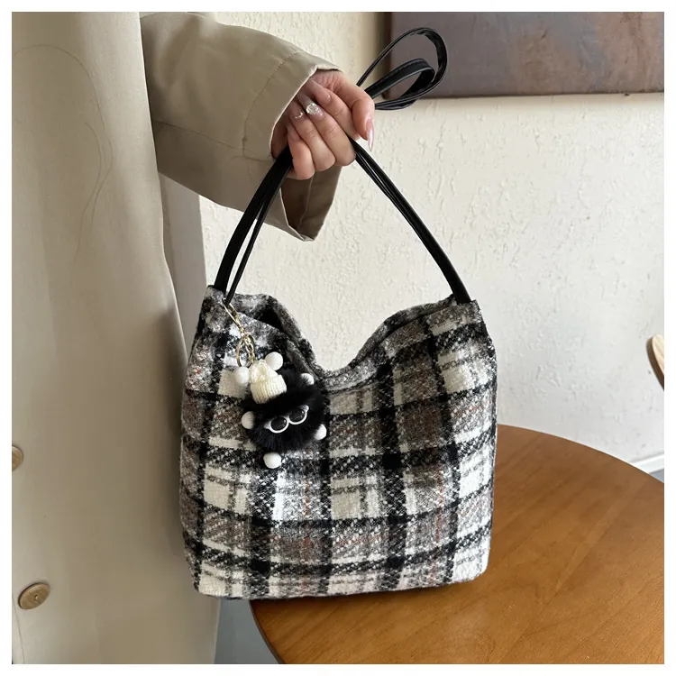 Tweed Plaid Tote Bag Large Capacity Shoulder Bag With Plush Monster Charm Retro Checkered Handbag Women