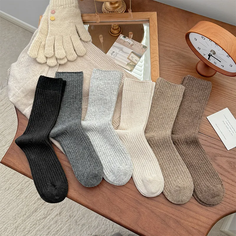 Women's Wool Polyester Blend Socks Slouchy Ribbed Mid-Tube Socks Japanese Style Solid Color Warm Autumn Winter Hosiery