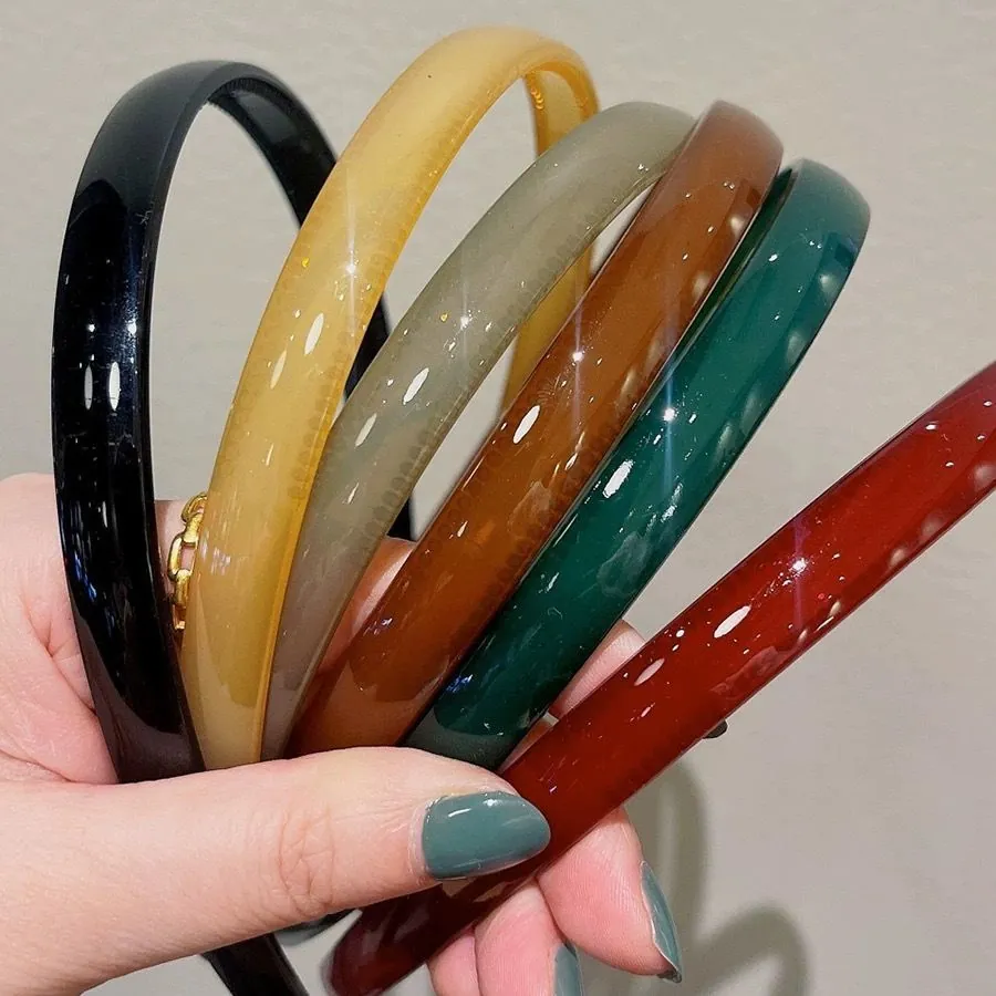 Serre-tête Antidérapant en Plastique Couleur Gelée Style Coréen Avec Dents pour Femmes Filles Accessoires de Cheveux Quotidiens en Résine Brillante