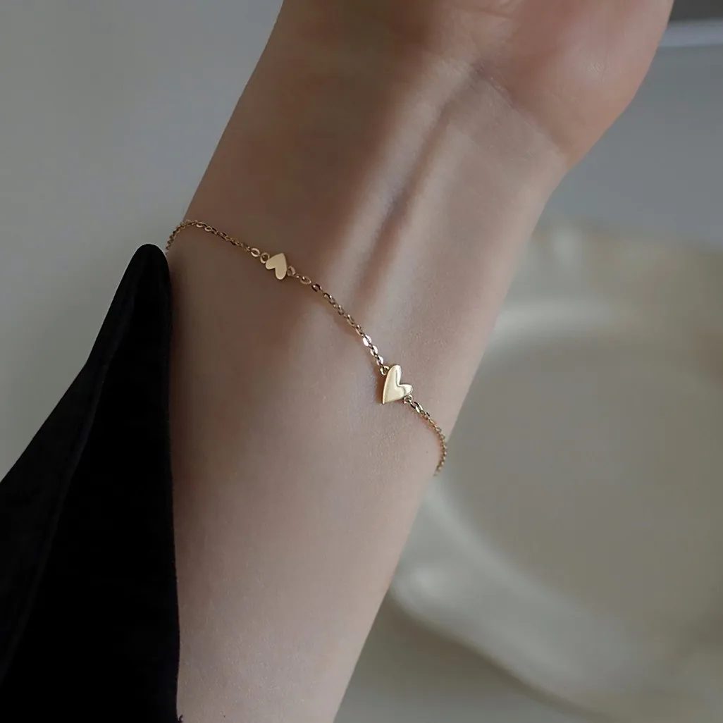 Minimalistisches Edelstahl Armband Mit Drei Herzanhängern Goldbeschichtet Verstellbare Gliederkette Schmuck Für Damen