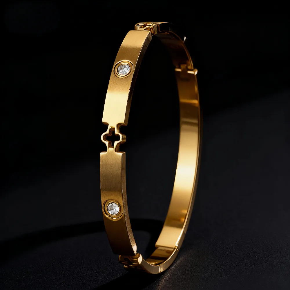 Bracelet Jonc En Acier Inoxydable Pour Femme Fleur À Cinq Pétales Nacre Strass Incrusté Trèfle Ajouré Fermeture À Charnière Mode