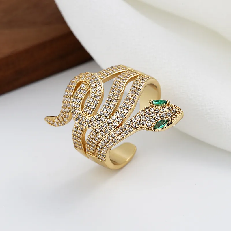 Anello Serpente Rame Micro Pavè Zirconia Occhi Verdi Multistrato Regolabile Anello Aperto Hip Hop Lusso Unisex