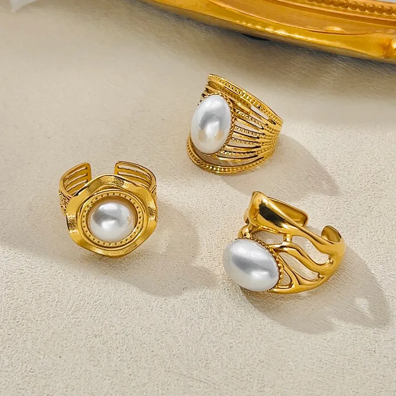 Vintage Französischer Stil Künstliche Perlenring Für Damen Edelstahl Geometrisch Gehämmert Vergoldet Verstellbar Offener Fingerschmuck