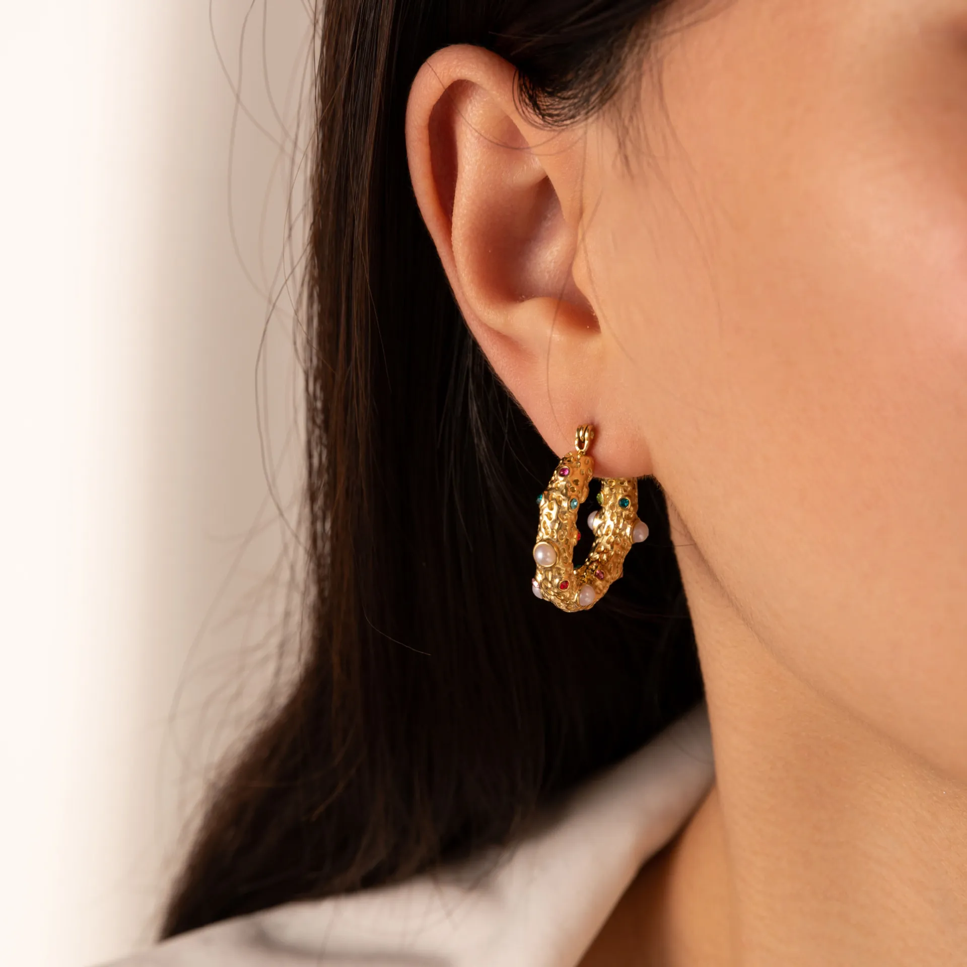 French Retro Hoop Earrings Stainless Steel Gold Plated Colorful Zircon Artificial Pearl Hammered Texture Luxury Jewelry Women