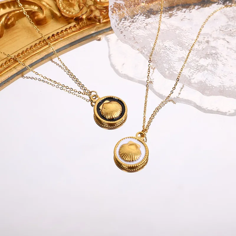 Stainless Steel Round Coin Pendant Necklace With Shell Relief Enamel French Vintage Style Accessories For Women