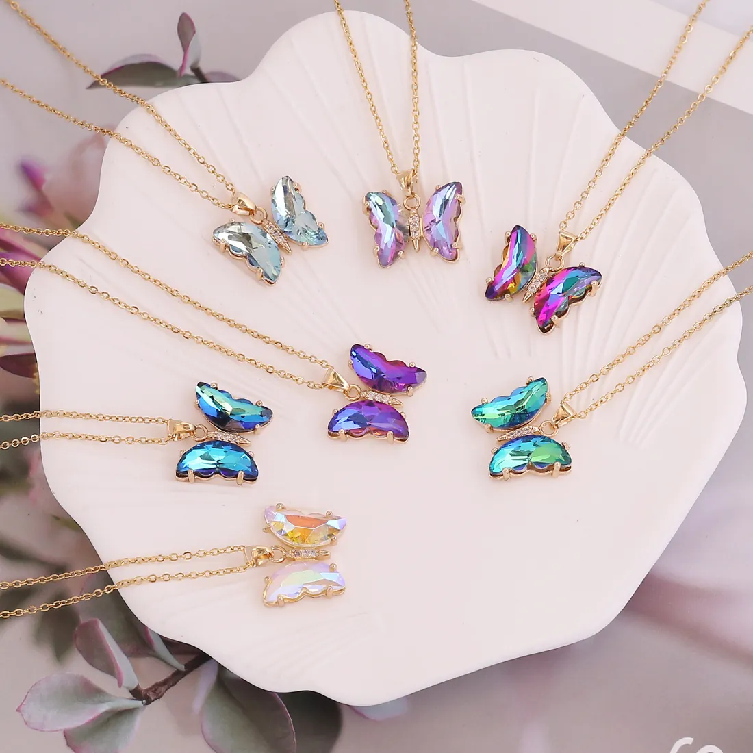 Butterfly Pendant Necklace Gradient Artificial Crystal Gold Plated Copper With Zircon Delicate Fashion Jewelry For Women
