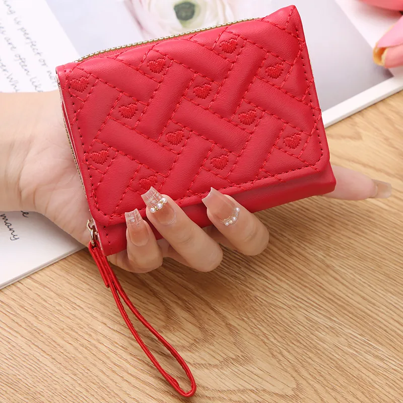 Women Short PU Leather Wallet Heart Embroidery Quilted Coin Purse With Wrist Strap Zipper Small Handbag
