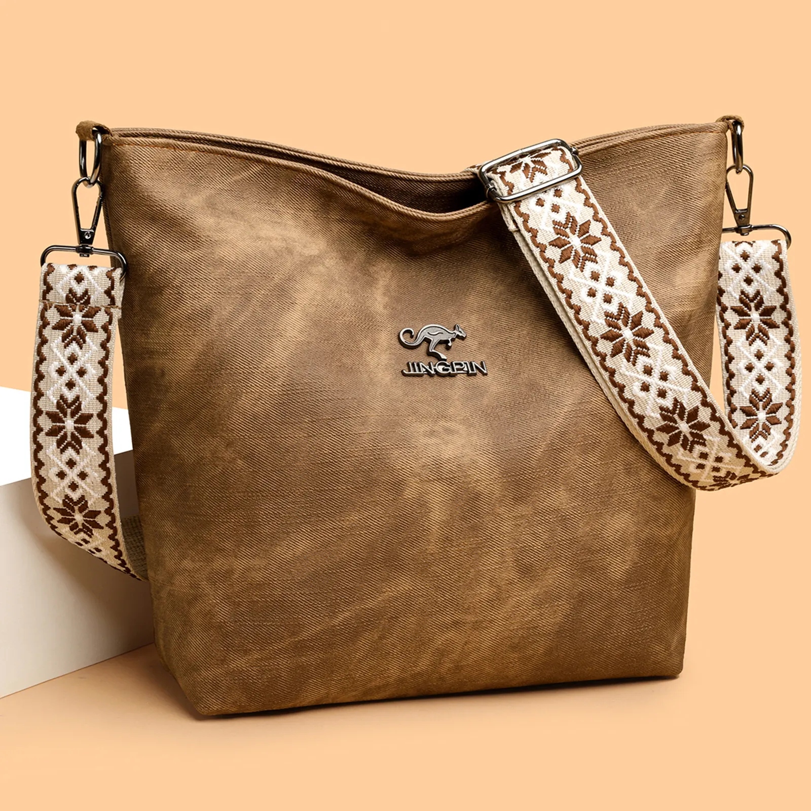 Sac Bandoulière Grande Capacité Pour Femmes Cuir PU Texture Lavée Large Bandoulière Brodée Sac À Épaule Décontracté