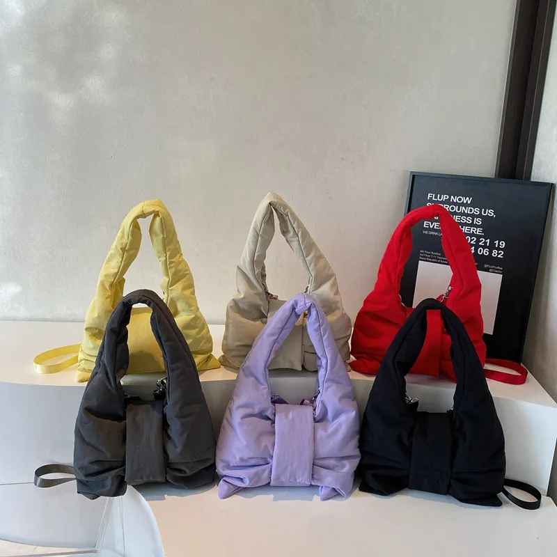 Quilted Puffy Shoulder Bag Large Bow Shaped Padded Cloud Handbag Large Capacity Daily Commuting For Women