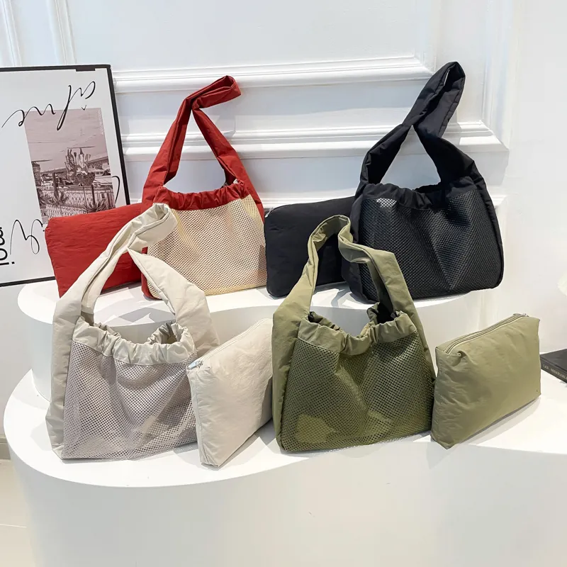 Sac À Épaule Plissé En Toile Et Mesh Grand Fourre-Tout Pour Femmes Navettage Décontracté Avec Petite Pochette