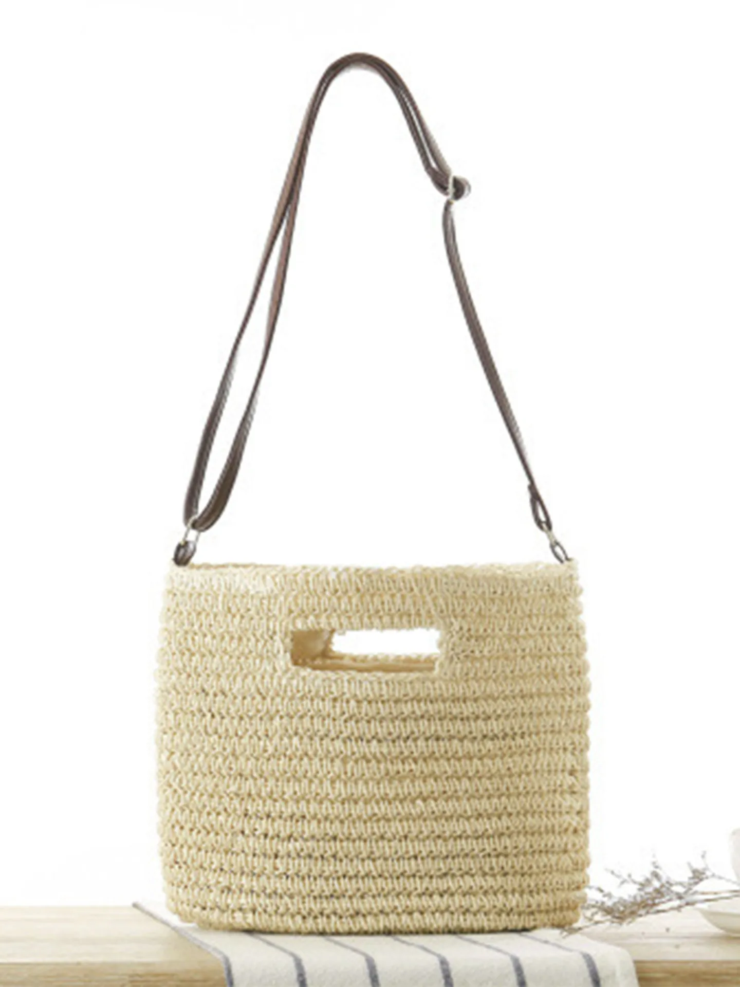 Hand Woven Paper String Crossbody Bag Adjustable Faux Leather Strap Summer Beach Vacation Shoulder Handbag For Women