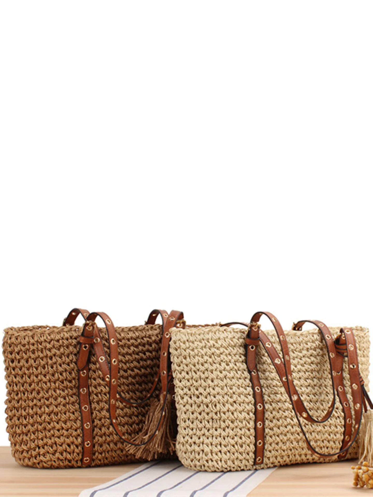 Women Woven Shoulder Bag Handcrafted Paper Rope Tassel PU Leather Strap Summer Beach Tote Casual Vintage Fashion
