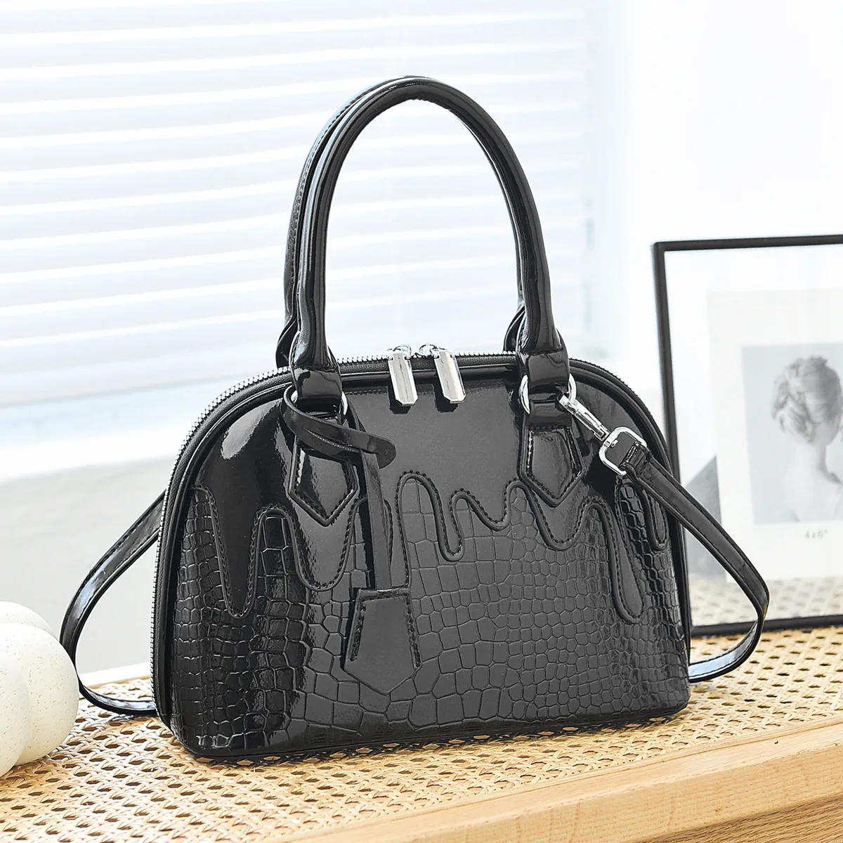 Women Shell Handbag PU Leather Crocodile Pattern Liquid Dripping Design Melting Edge Crossbody Shoulder Bag Trendy Summer