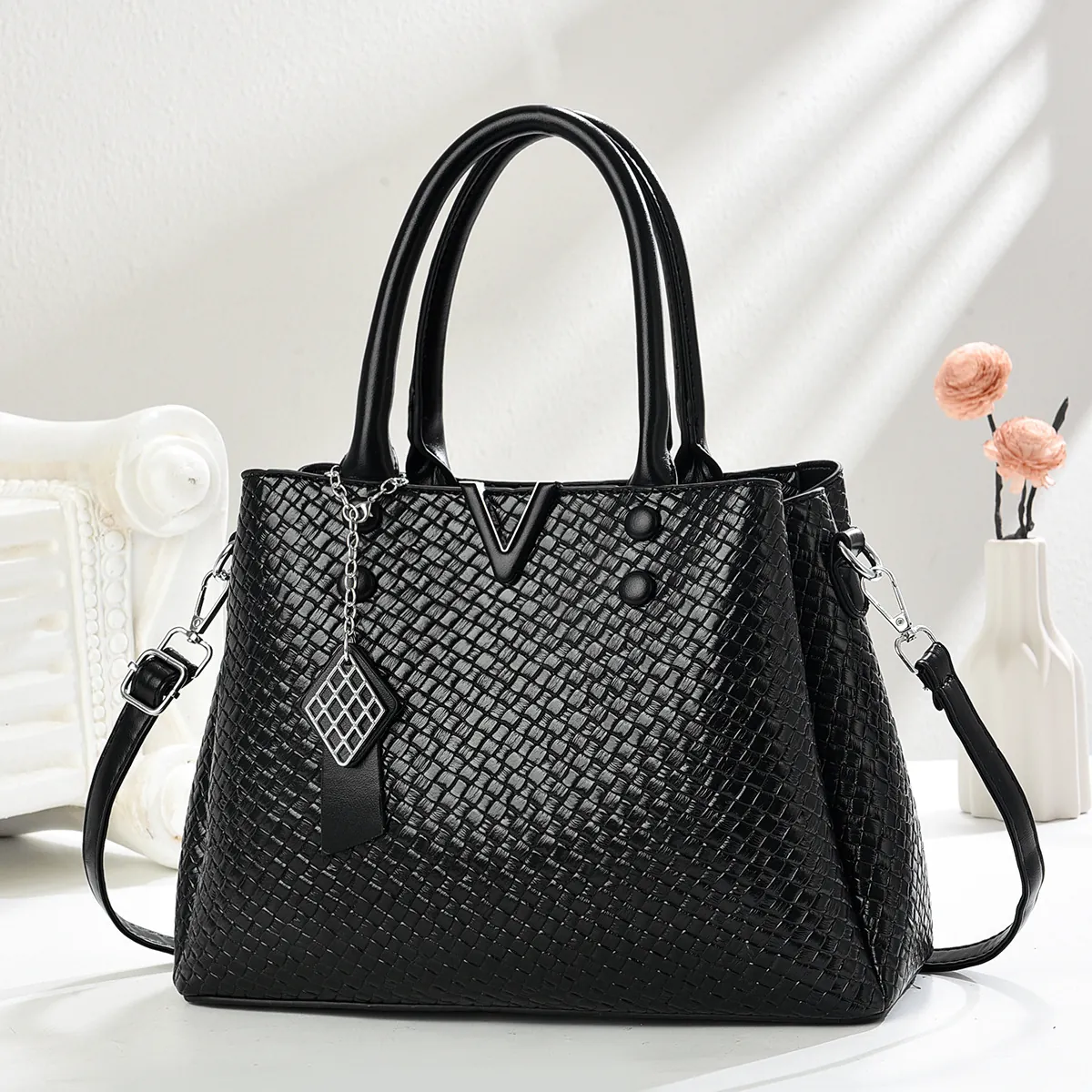 Sac à Main Grande Capacité en Cuir PU pour Femmes Motif Crocodile Sac Bandoulière Avec Boucle en V pour Déplacement Quotidien