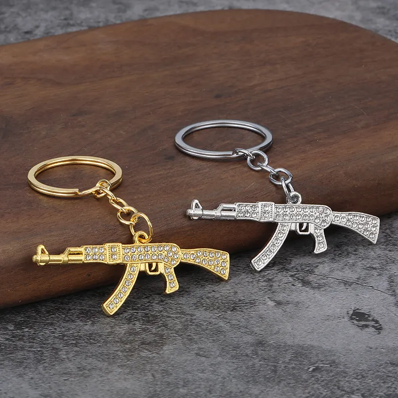 Assault Rifle Keychain Alloy Rhinestone Full Drill Iced Out Bling Punk Hip Hop Gun Pendant Key Ring For Men Women
