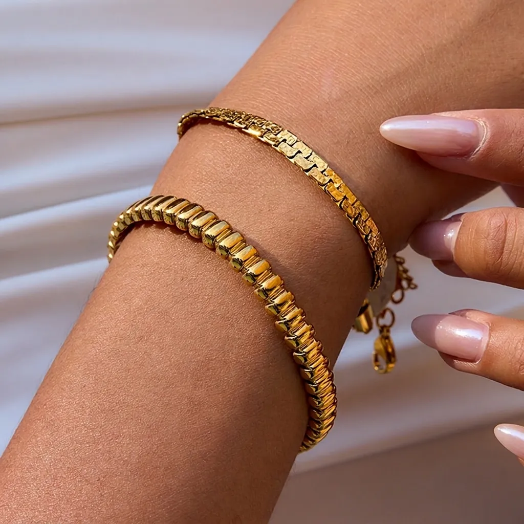 Bracelet Vintage En Acier Inoxydable Pour Femme Plaqué Or 18K Texture Martelée Chaîne Géométrique Bijoux Imperméable