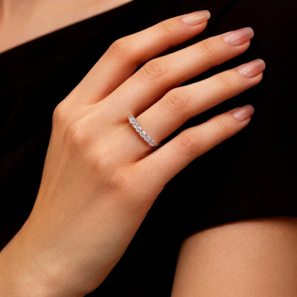 Moissanite Ring 925 Sterling Silver Round Brilliant Stone Princess Wedding Band Minimalist Elegant Jewelry Women