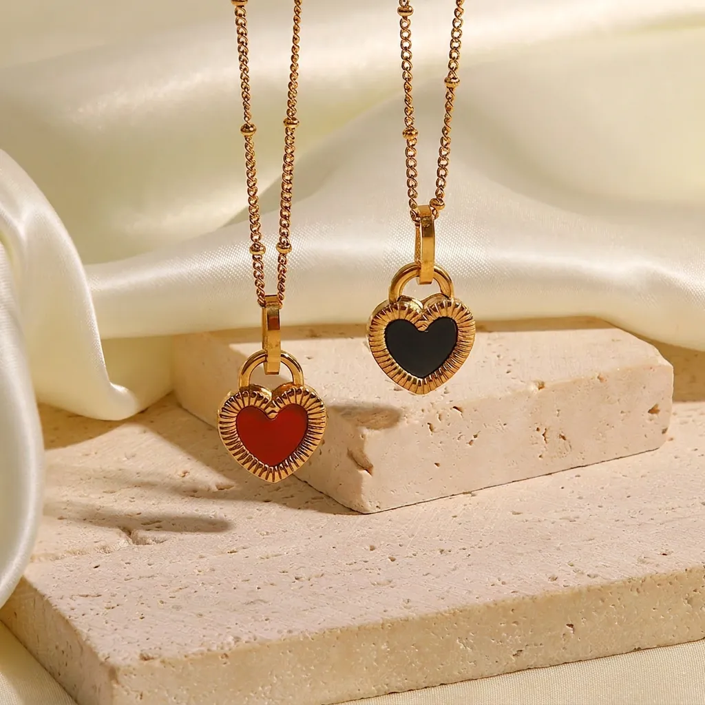 Collier Pendentif Cœur Double Face en Acier Inoxydable Vintage Luxe Léger Français Plaqué Or Bijoux de Cœur pour Femme Cadeau