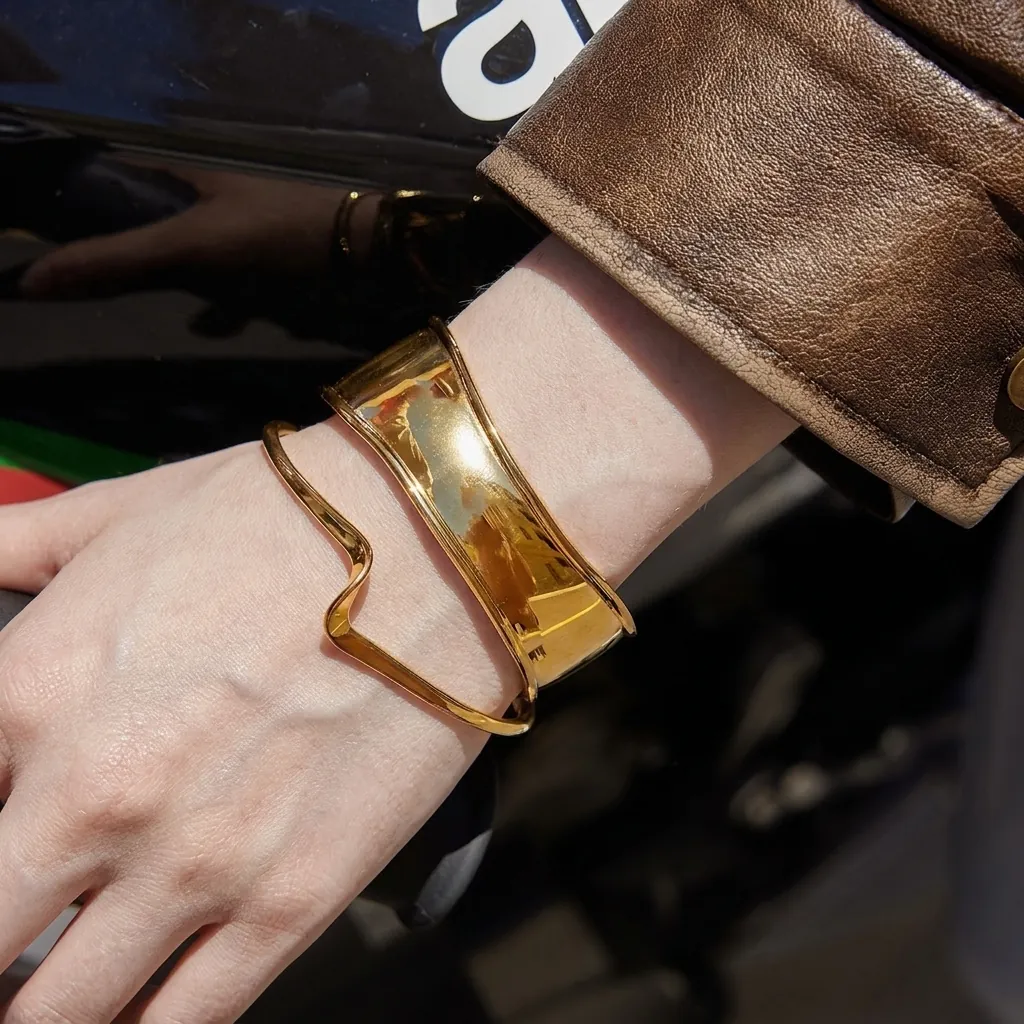 Bracelet Jonc Ouvert Géométrique En Acier Inoxydable Luxe Plaqué Or 18K Vague Nœud Bijoux Pour Femmes