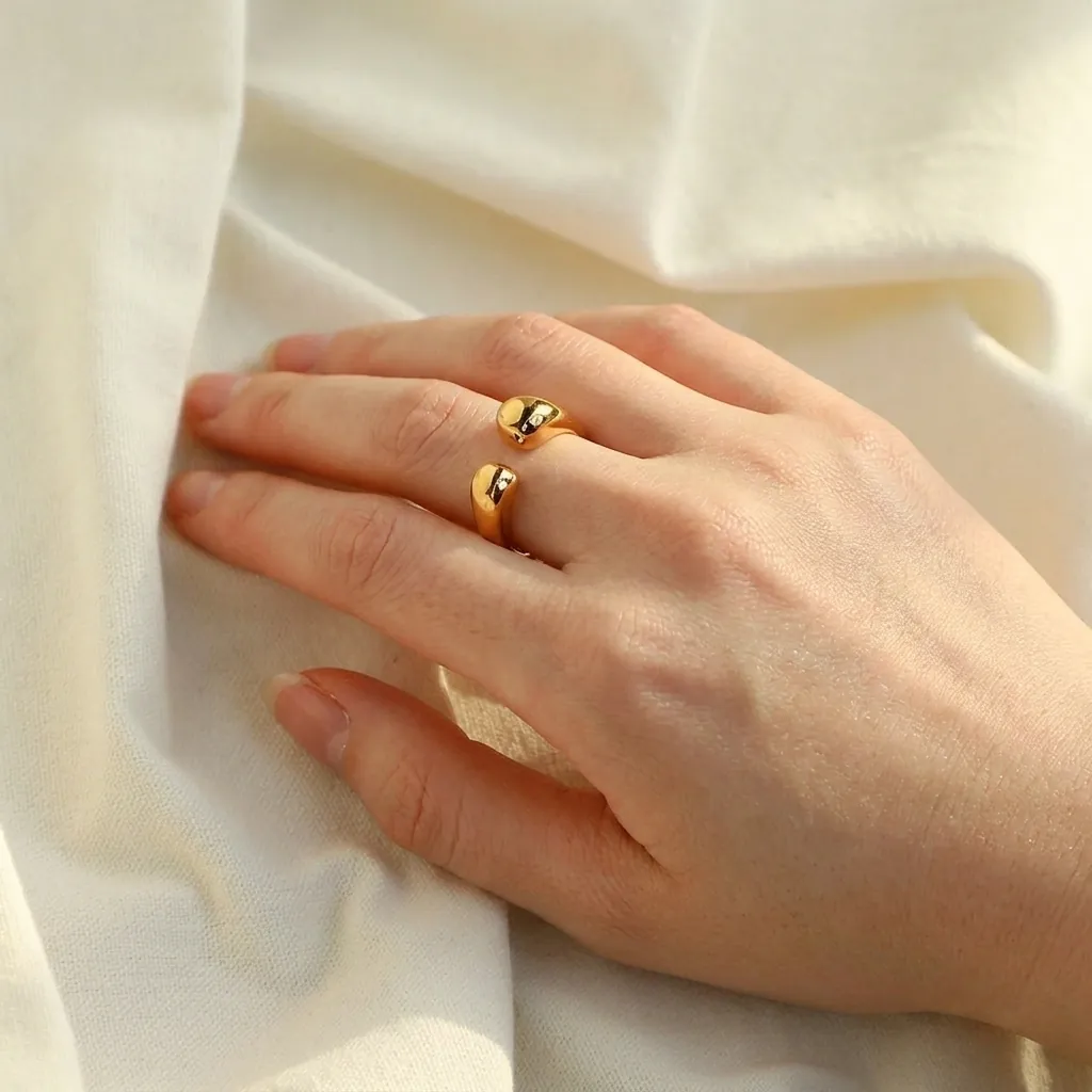 Bague Ouverte Goutte D'eau Liquide Minimaliste Acier Inoxydable 316L Plaqué Or 18K Bijoux Polis Réglables Pour Femmes