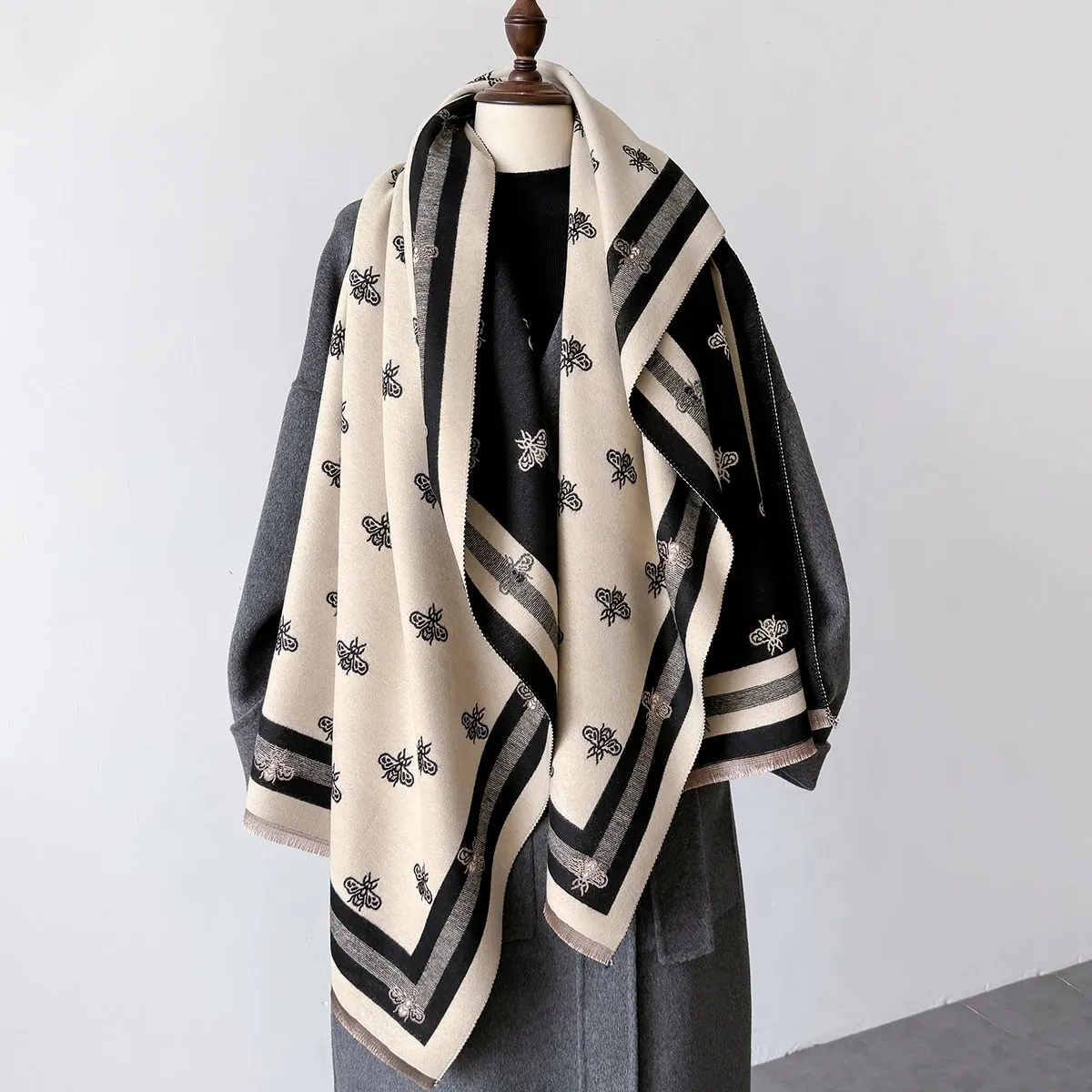 Double Sided Imitation Cashmere Scarf Bee Pattern Thick Warm Winter Shawl Long Tassel Wrap For Women