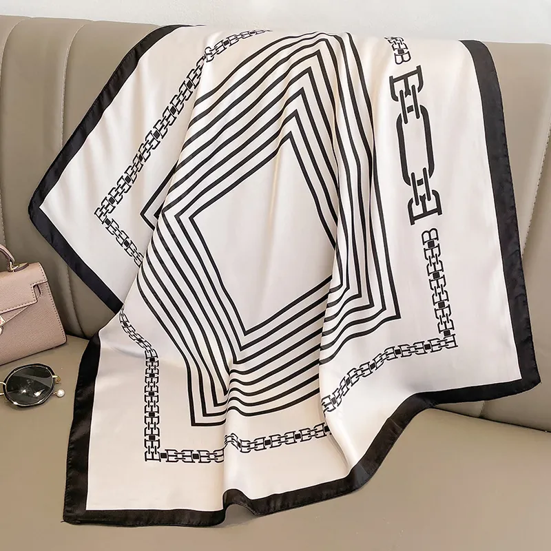 Foulard Quadrato Elegante Francese Raso Poliestere Stampa Catena Righe Motivo Geometrico Fascia Leggera Per Donne