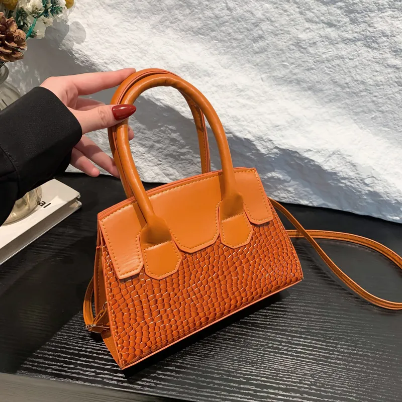 Women Crocodile Pattern PU Leather Handbag French Style Crossbody Bag With Top Handle Adjustable Shoulder Strap Elegant