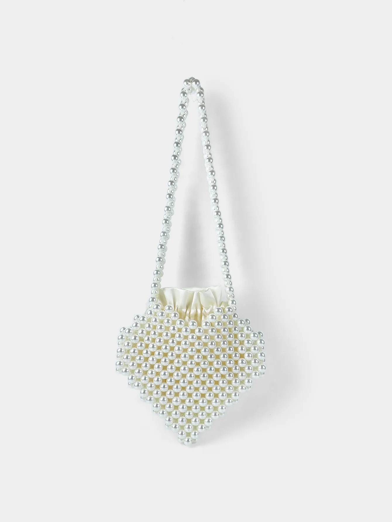 Women Elegant Heart Shaped Handmade Artificial Pearl Beaded Handbag Off White Satin Drawstring Shoulder Bag For Wedding Party Gift