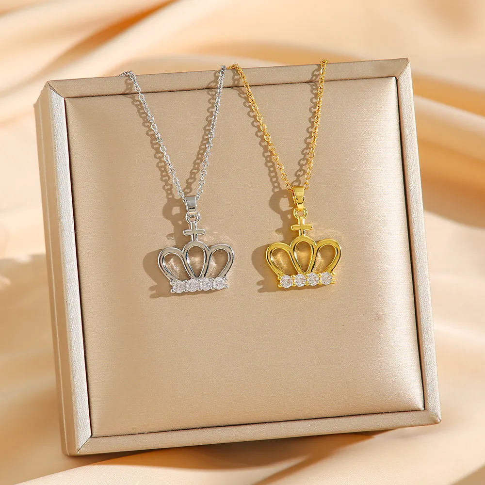 Crown Pendant Necklace Titanium Steel Cubic Zirconia Micro Inlaid Vintage Elegant Clavicle Chain Jewelry For Women