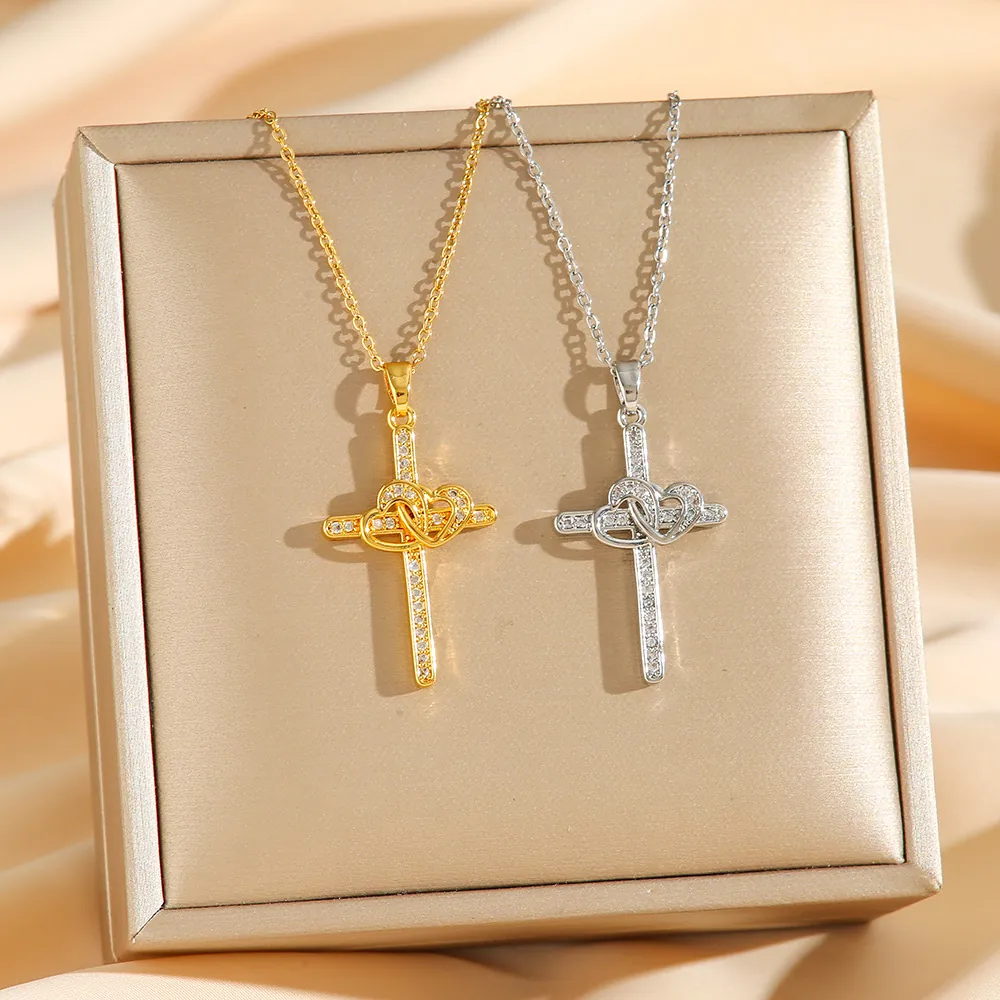 Cross Pendant Necklace Titanium Steel Intertwined Hearts Cubic Zirconia Pave Clavicle Chain Elegant Jewelry For Women