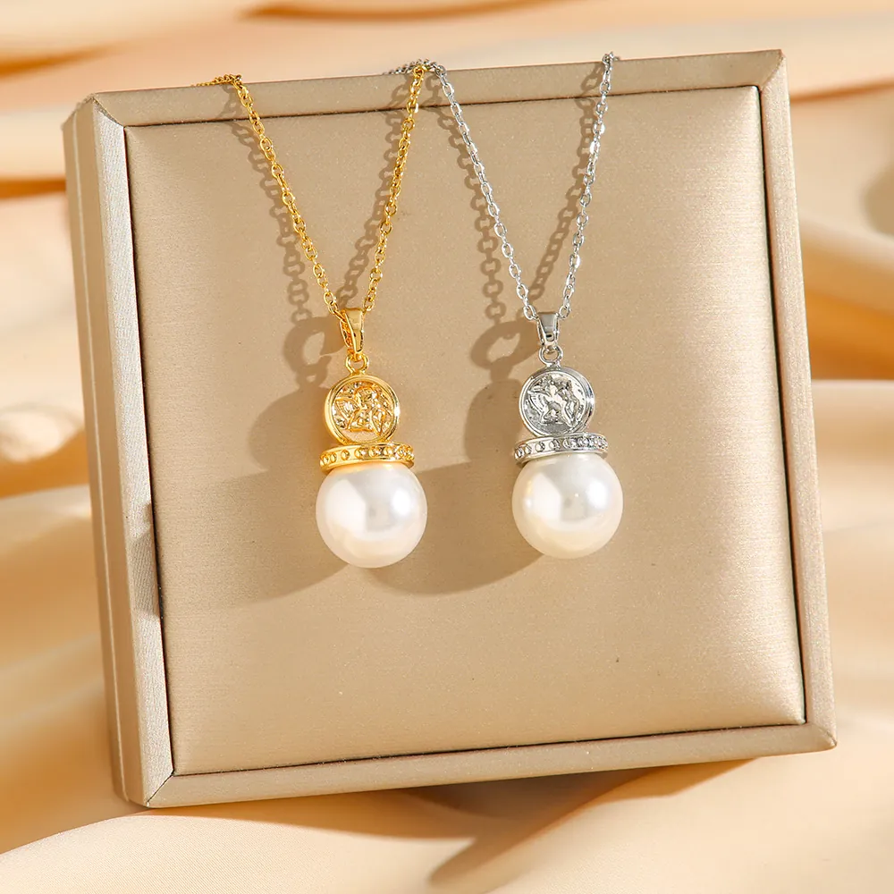 Engel Münze Relief Künstliche Perle Anhänger Halskette Für Frauen Edelstahl Strass Mode Minimalistischer Schmuck Elegantes Geschenk