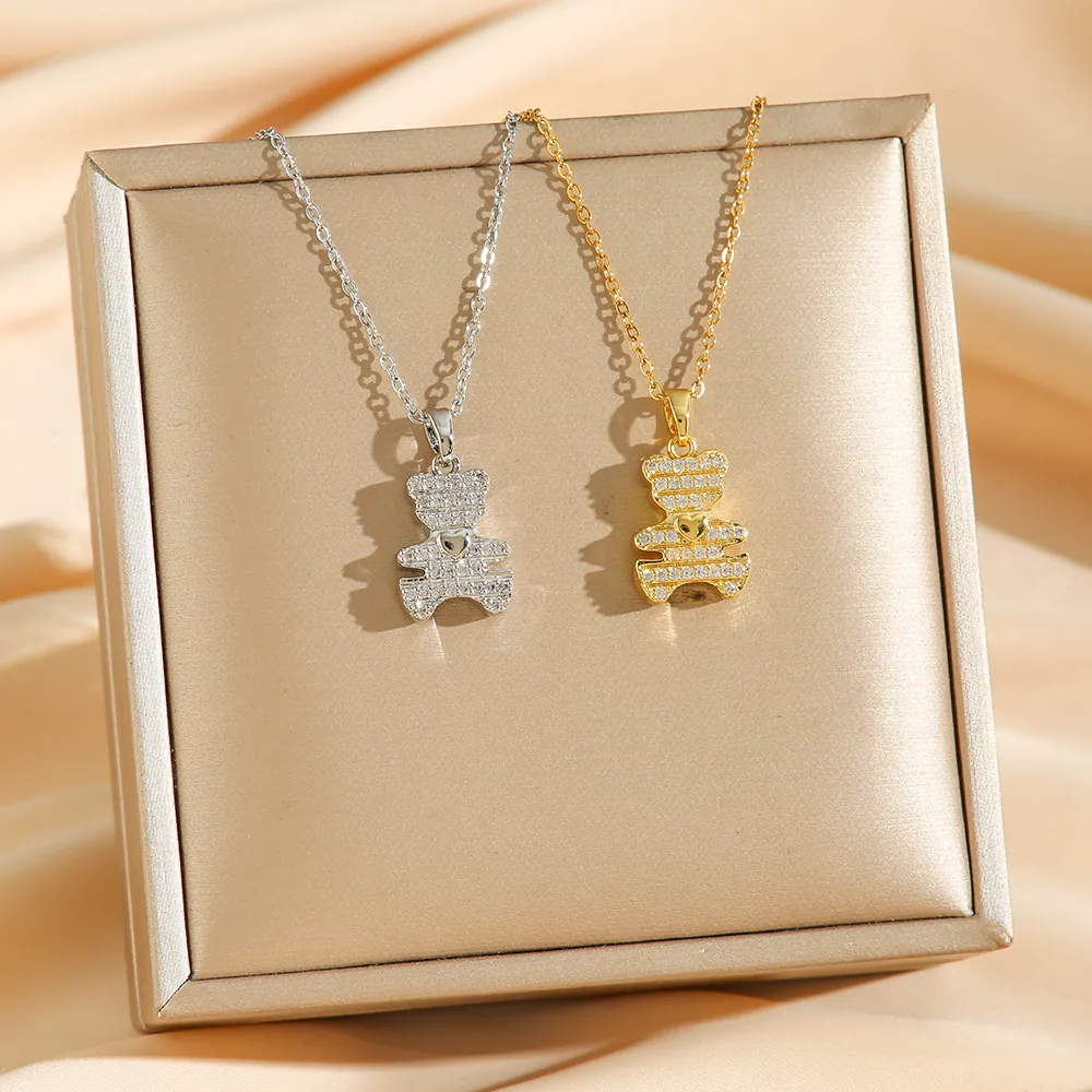 Bear Pendant Necklace Titanium Steel Micro Pave Zircon Heart Clavicle Chain Sweet Cute Fashion Jewelry Women