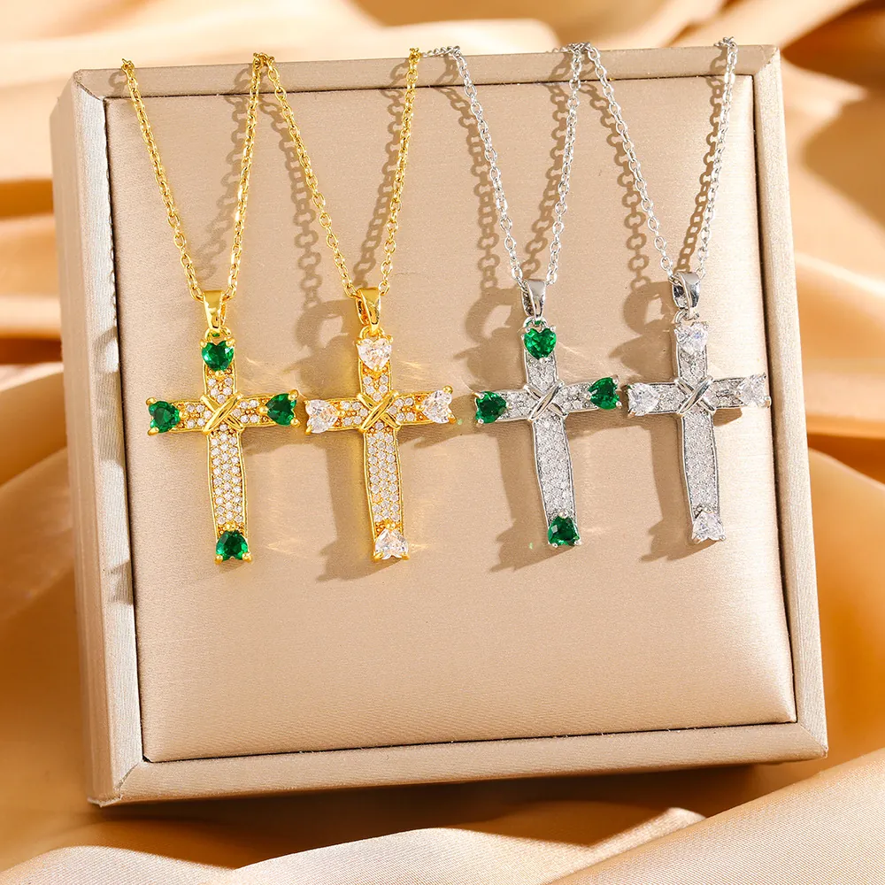 Cross Pendant Necklace Titanium Steel Zircon Micro Inlaid Heart Shaped Crystal Jewelry Elegant Fashion Accessory Women