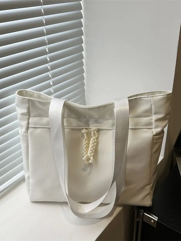 Borsa Tote In Nylon Capiente Borsa A Spalla Minimalista Con Decorazione In Corda Intrecciata E Tasche Laterali Per Scuola