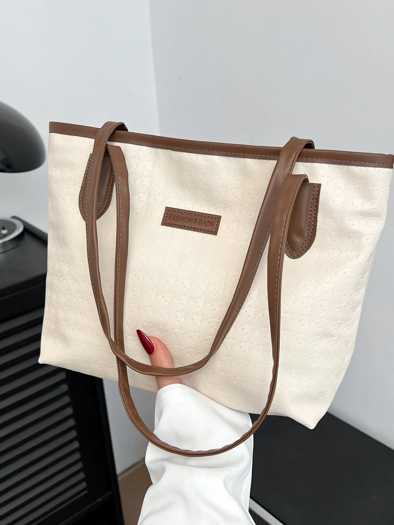Damen Grosse Shopper Tasche PU Leder Sternenmuster Kontrastfarbe Pendler Schultertasche Schlicht Vielseitig
