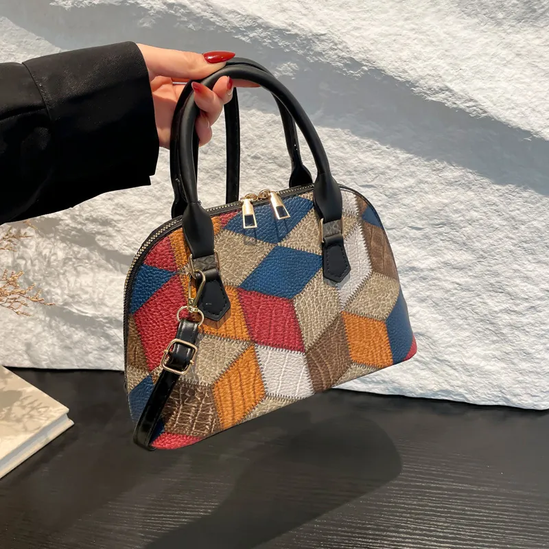 Sac Coquille en Patchwork Géométrique Multicolore pour Femmes Sac à Main en Cuir PU Bandoulière Urban Rétro Dôme