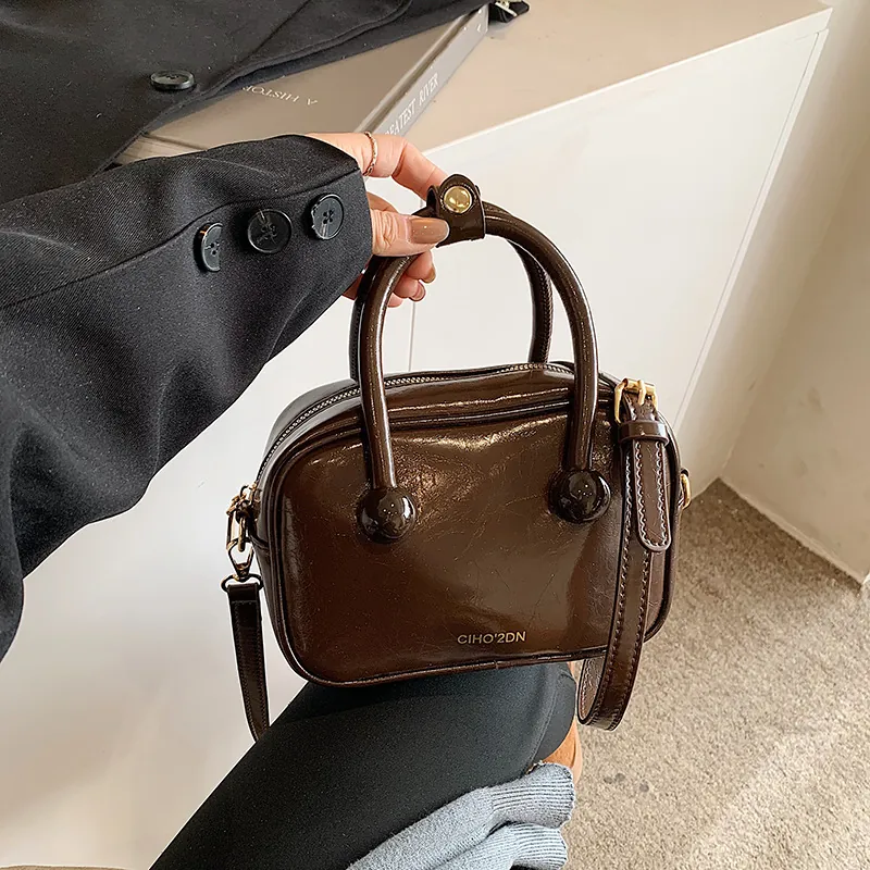 Borsa A Mano Retrò In Pelle PU Lucida Con Hardware Dorato Doppi Manici Tracolla Regolabile Elegante Borsa A Tracolla Per Donna