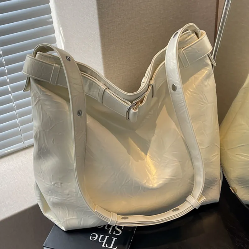Women Shoulder Bag Pleated PU Leather Large Capacity Hobo Tote Commuter Fashion Casual Soft Surface Bucket Handbag