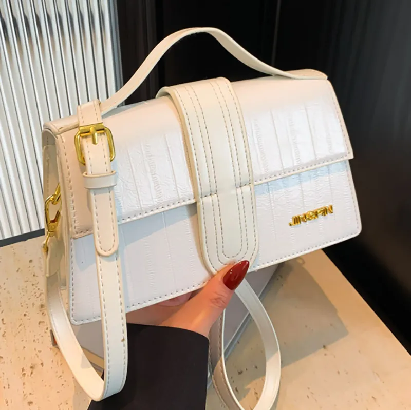 Women's Fashion PU Leather Crocodile Pattern Small Square Bag With Gold Metal Logo Flip Cover Shoulder Handbag Crossbody Bag