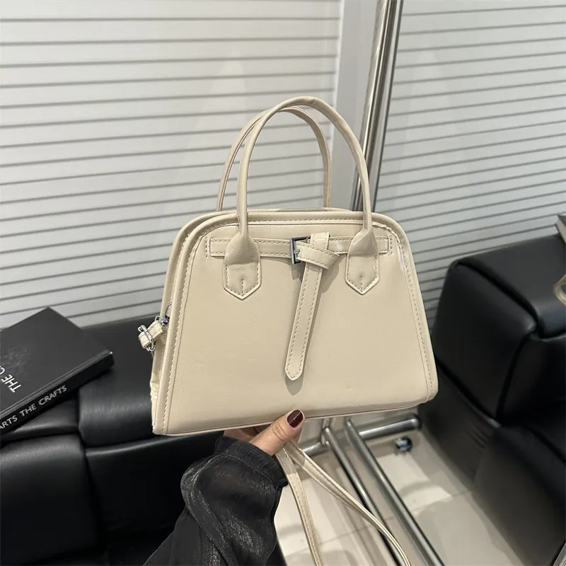 Women Retro PU Leather Tote Bag Solid Color Crossbody Handbag With Buckle Large Capacity Simple Commuter Shoulder Bag