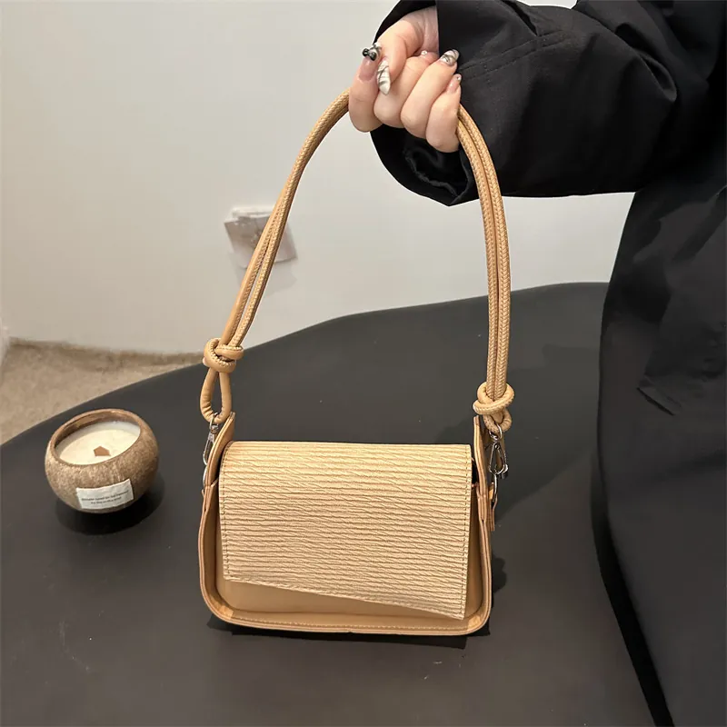 Borsa a Spalla Stile Francese Con Texture a Contrasto Pattina Pieghettata Tracolla Annodata Borsa a Tracolla in Pelle PU Da Donna